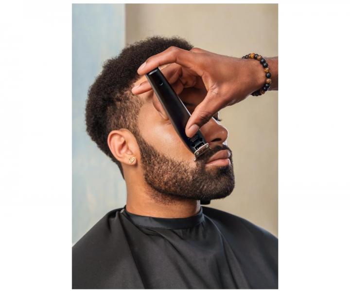 Profesjonalny trymer do w�os�w Andis SlimLine Pro II D-9 Trimmer - chromowy