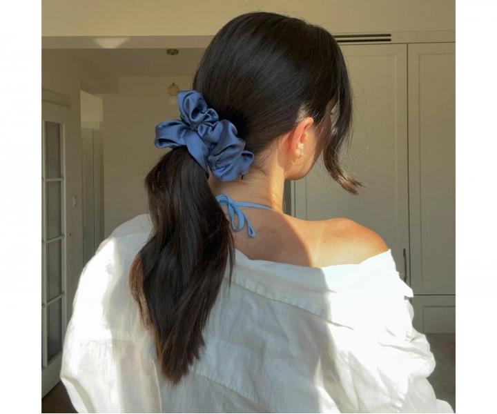 Ozdobna gumka do w�os�w z szyfonu Sister Young Scrunchie Lilu Steel Blue - stalowy niebieski
