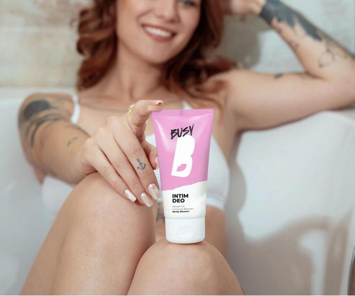 Dezodorant do okolic intymnych  BusyB Intim Deo Becky Blossom - 75 ml