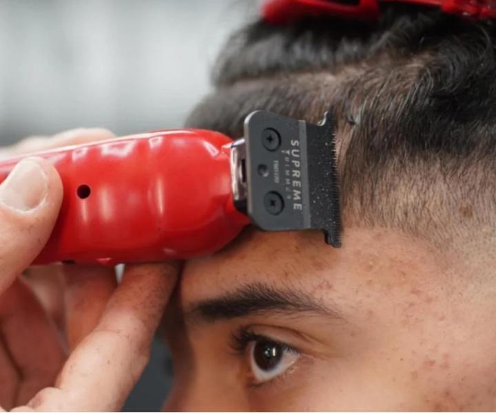 Profesjonalny trymer do w�os�w Supreme Trimmer Vader ST3778/R - czerwony