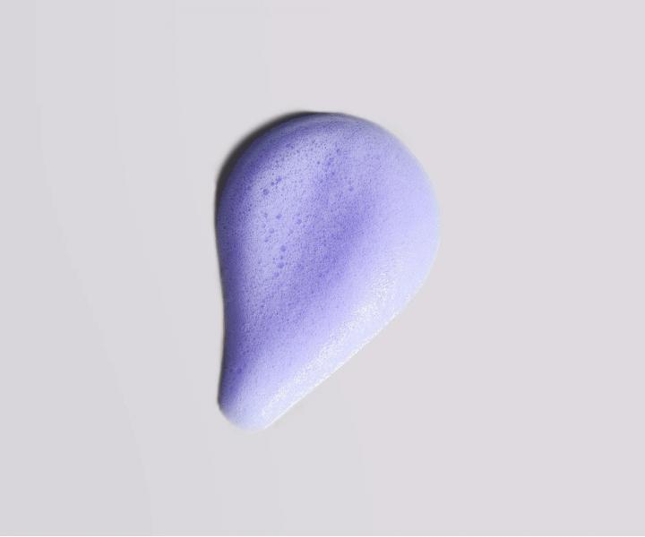 Fioletowa pianka neutralizuj�ca ��te tony bez sp�ukiwania Yellow Professional Silver Purple Leave-In Mouse - 160 ml