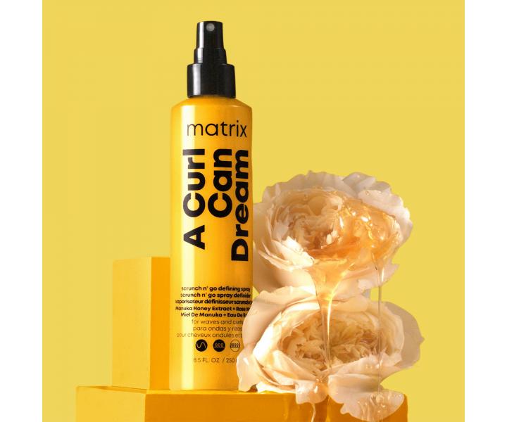Spray definiujcy do fal i lokw Matrix A Curl Can Dream Scrunch N' Go Spray - 250 ml
