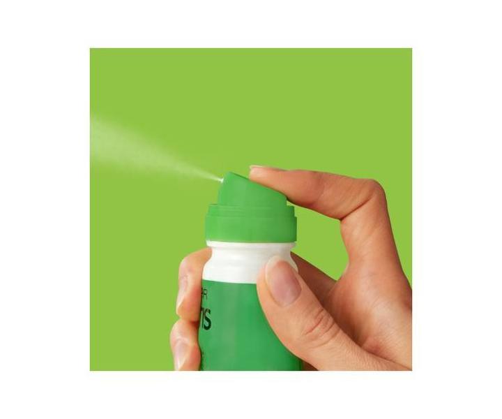 Suchy szampon o zapachu wody kokosowej Garnier Fructis Invisible Trocken Shampoo - 100 ml