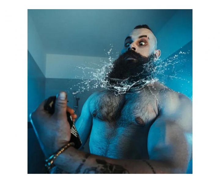 Nawilajcy spray do brody Angry Beards Beard Hydro Drunken Dane - 100 ml