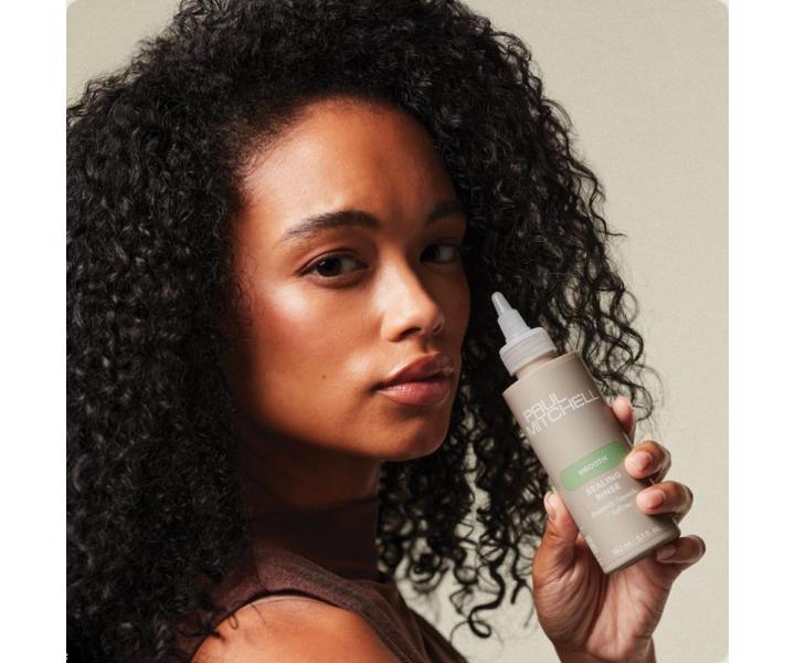 Kuracja wyg�adzaj�ca do sp�ukiwania do wszystkich rodzaj�w w�os�w Paul Mitchell Smooth Sealing Rinse - 150 ml