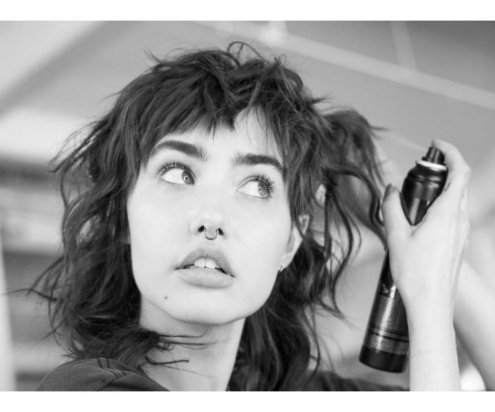 Lakier do wosw mocno utrwalajcy Sebastian Professional Re-Shaper - 400 ml