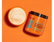 Maska wyg�adzaj�ca do w�os�w niesfornych Matrix Mega Sleek Smoothie Supreme Smoothing Mask - 500 ml