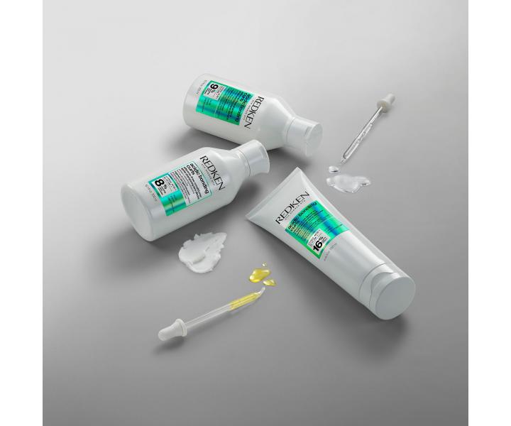 Szampon odbudowujcy zniszczone wosy falowane i krcone Redken Acidic Bonding Curls - 300 ml