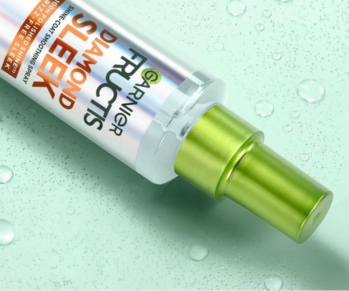 Termoochronne serum wyg�adzaj�ce w sprayu nadaj�ce w�osom l�ni�cy po�ysk Garnier Fructis Diamond Sleek Spray - 150 ml