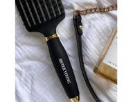 Szczotka do rozczesywania i suszenia w�os�w z w�osiem dzika i nylonowym Sister Young Ovia Hair Brush - czarna