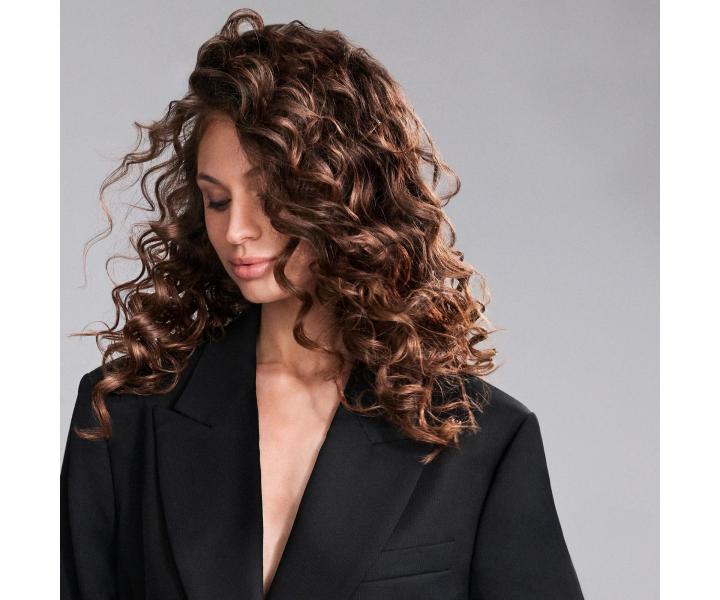 Spray do stylizacji wosw falowanych i krconych Neqi Styling Spray Diamond Glass Curly - 180 ml