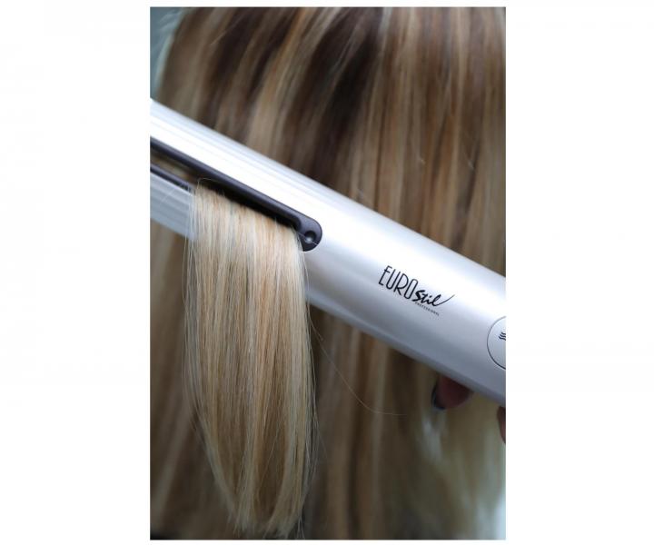 Prostownica do w�os�w z funkcj� suszenia Eurostil Professional Aura 09500 - 1400 W - srebrna