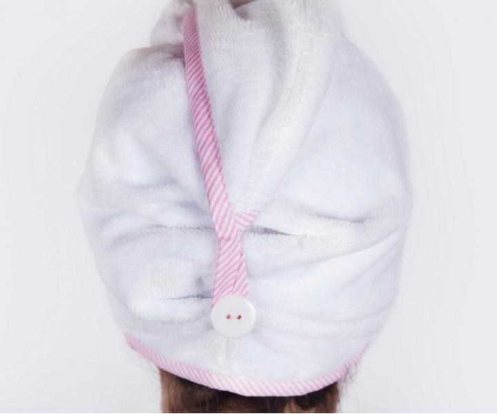 Turban do w�os�w MaryBerry Candy Dream - bia�y z r�owym paskiem
