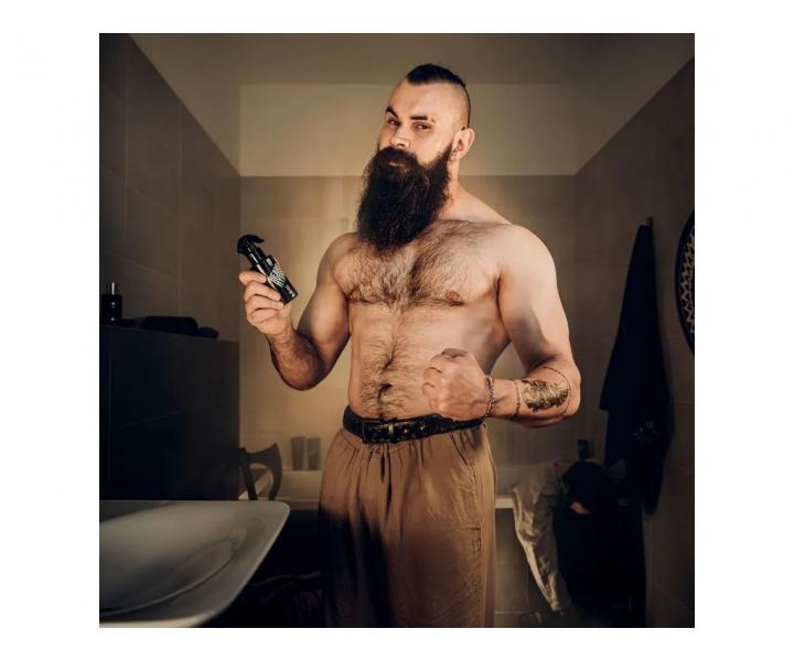 Nawilajcy spray do brody Angry Beards Beard Hydro Drunken Dane - 100 ml