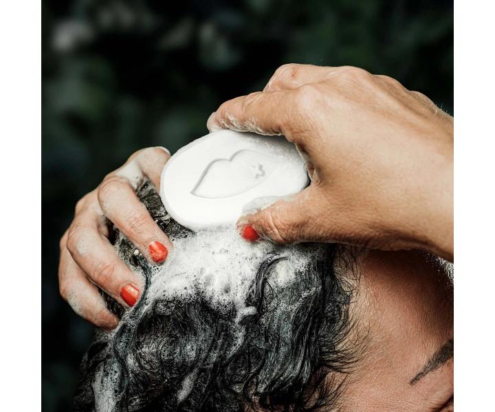 Szampon do wosw w kostce BusyB Hair Soap Becky Blossom - 70 g