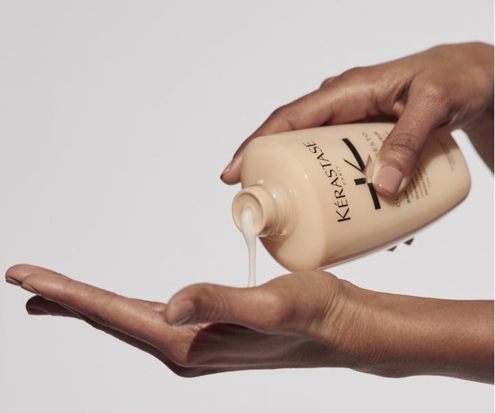 Zestaw upominkowy nawil�aj�cy do w�os�w falowanych i kr�conych K�rastase Curl Manifesto Masque Spring Box