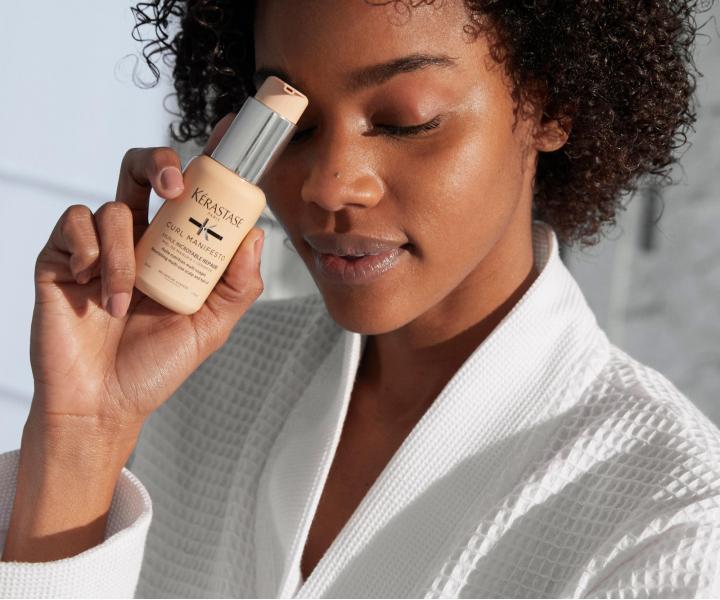 Seria do wosw falowanych i krconych Krastase Curl Manifesto