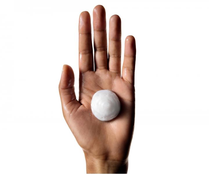 Seria do w�os�w farbowanych i zniszczonych L�Or�al Professionnel Serie Expert Metal Detox