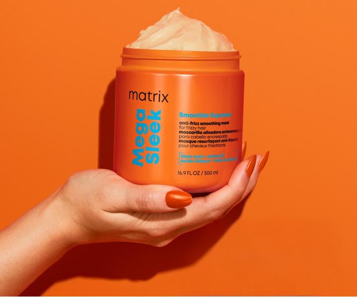 Maska wyg�adzaj�ca do w�os�w niesfornych Matrix Mega Sleek Smoothie Supreme Smoothing Mask - 500 ml