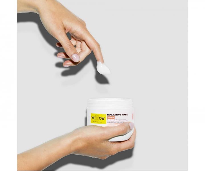 Maska intensywnie regeneruj�ca do w�os�w zniszczonych Yellow Professional Repair Reparative Mask - 300 ml